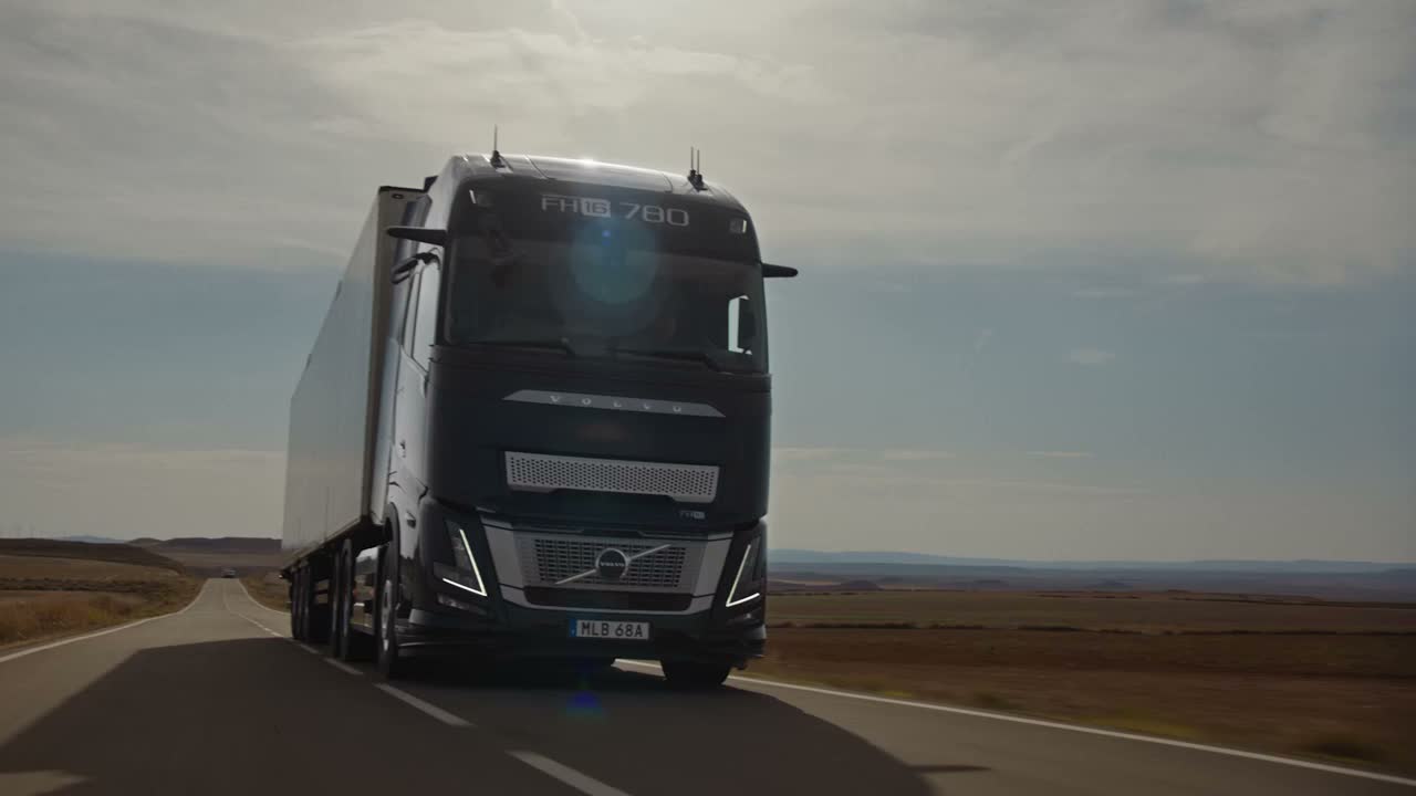 volvo-fh16-aero-poster.jpg
